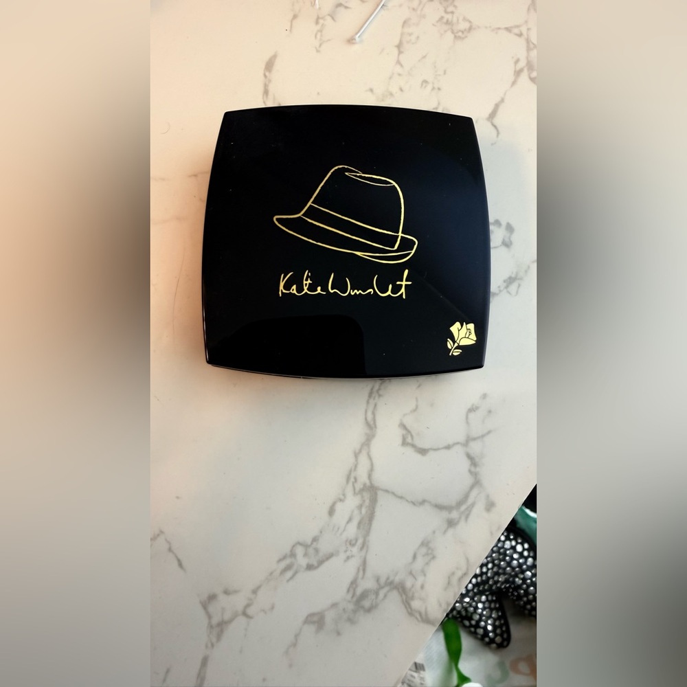 Lancôme Golden Hat Illuminating Smooth Powder NIB - Picture 5 of 6